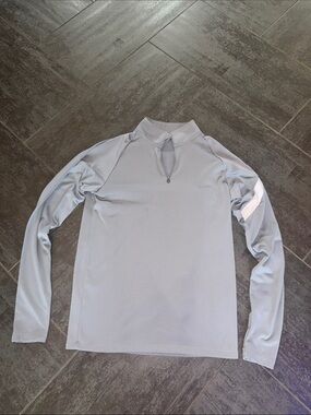 Nike men’s Light gray Long Sleeve Performance Quarter-Zip Shirt